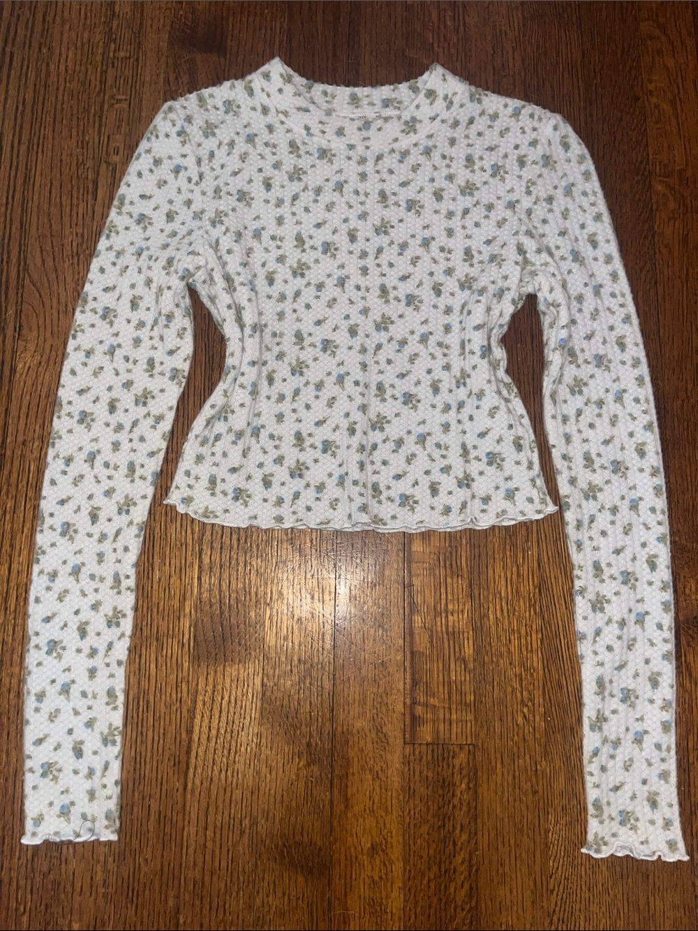 Arizona Jean Co. | Cream Ribbed Long-Sleeve Top with Floral Print
